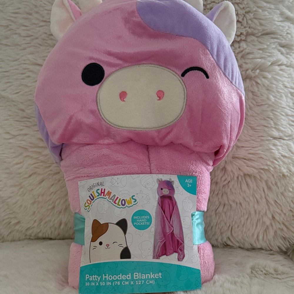 Squishmallows Pink Patty Unicorn Hooded Blanket